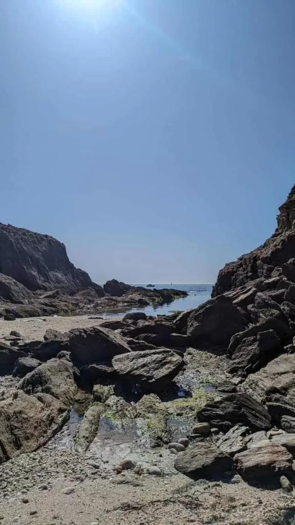 Petite crique près de Doëlan en Bretagne