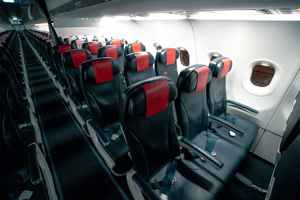 Salon-Air-France-La-Premiere-avion-NCE-CDG
