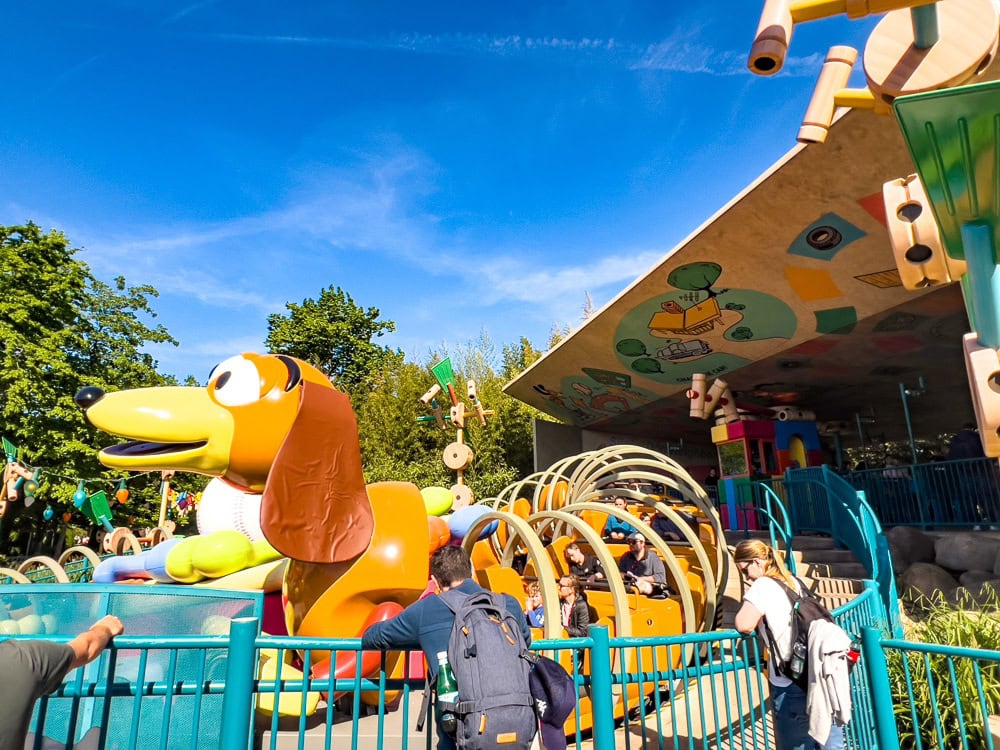 Walt Disney Studios Slinky Dog Zigzag Spin