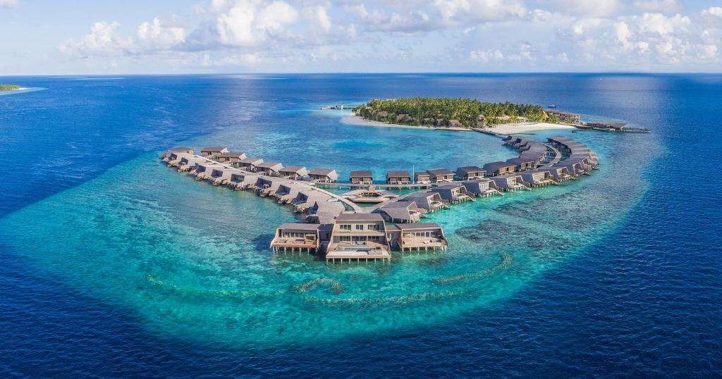 The St. Regis Maldives Vommuli Resort