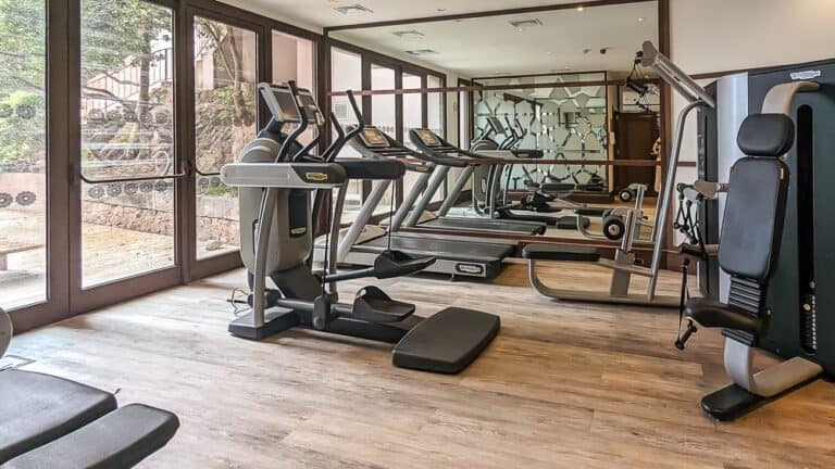 Salle de sport du Tiara Miramar Beach Hotel & Spa, en France
