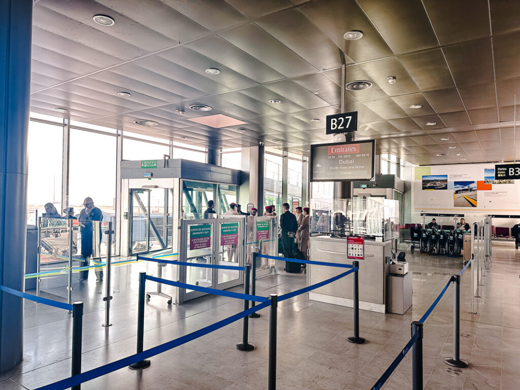 Porte d'embarquement de l'aéroport de Nice, Emirates